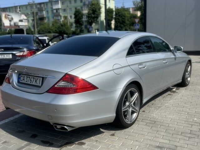 Серый Мерседес 320, объемом двигателя 3 л и пробегом 300 тыс. км за 12500 $, фото 5 на Automoto.ua