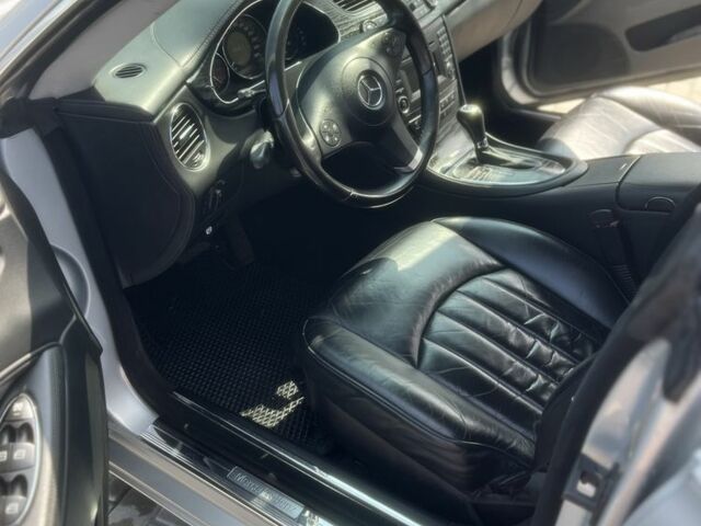 Серый Мерседес 320, объемом двигателя 3 л и пробегом 300 тыс. км за 12500 $, фото 6 на Automoto.ua