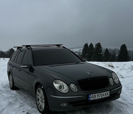 Серый Мерседес 320, объемом двигателя 3.2 л и пробегом 440 тыс. км за 6900 $, фото 3 на Automoto.ua