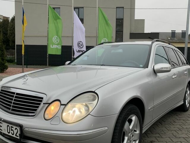 Серый Мерседес 320, объемом двигателя 3.2 л и пробегом 362 тыс. км за 3333 $, фото 2 на Automoto.ua