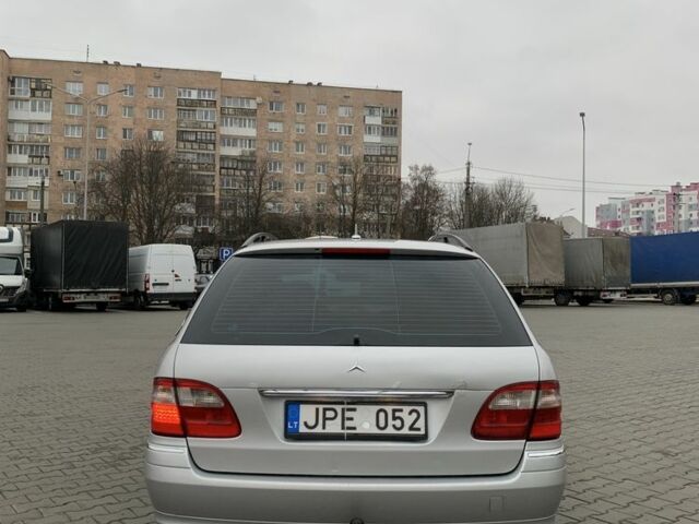 Серый Мерседес 320, объемом двигателя 3.2 л и пробегом 362 тыс. км за 3333 $, фото 6 на Automoto.ua