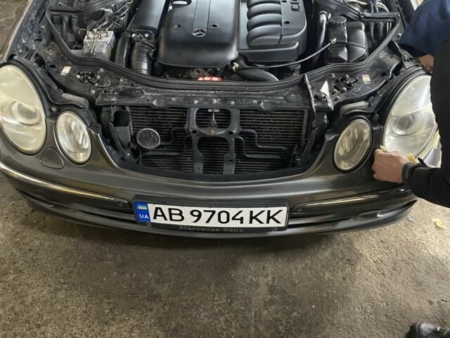 Серый Мерседес 320, объемом двигателя 3.2 л и пробегом 440 тыс. км за 6900 $, фото 22 на Automoto.ua