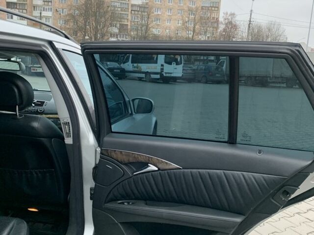 Серый Мерседес 320, объемом двигателя 3.2 л и пробегом 362 тыс. км за 3333 $, фото 15 на Automoto.ua