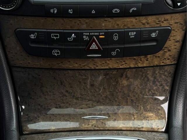 Серый Мерседес 320, объемом двигателя 3.2 л и пробегом 270 тыс. км за 8700 $, фото 10 на Automoto.ua