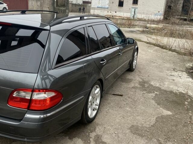 Серый Мерседес 320, объемом двигателя 3.2 л и пробегом 440 тыс. км за 6900 $, фото 20 на Automoto.ua