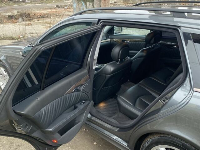 Серый Мерседес 320, объемом двигателя 3.2 л и пробегом 440 тыс. км за 6900 $, фото 12 на Automoto.ua