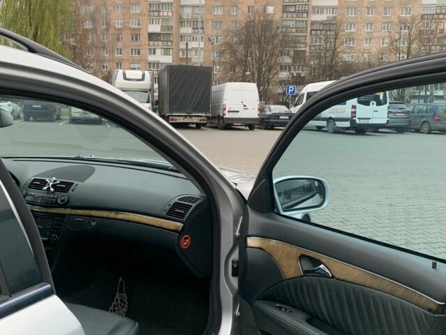 Серый Мерседес 320, объемом двигателя 3.2 л и пробегом 362 тыс. км за 3333 $, фото 18 на Automoto.ua