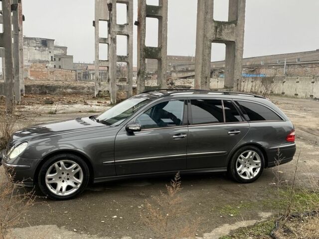Серый Мерседес 320, объемом двигателя 3.2 л и пробегом 440 тыс. км за 6900 $, фото 15 на Automoto.ua