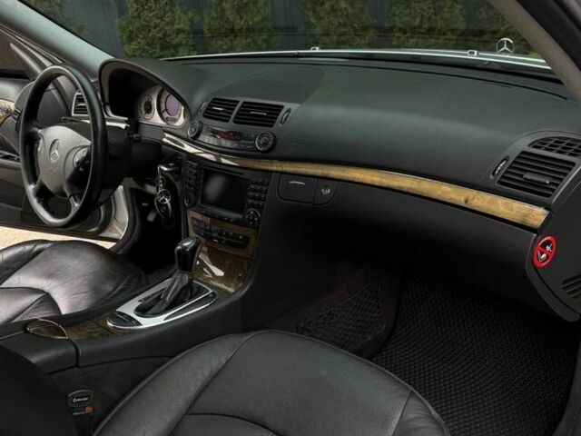 Серый Мерседес 320, объемом двигателя 3.2 л и пробегом 270 тыс. км за 8700 $, фото 21 на Automoto.ua