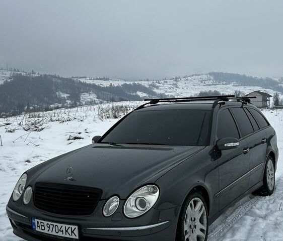 Серый Мерседес 320, объемом двигателя 3.2 л и пробегом 440 тыс. км за 6900 $, фото 1 на Automoto.ua