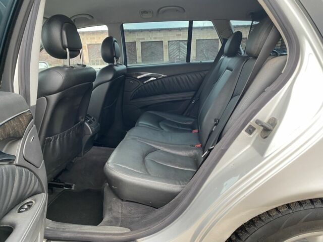 Серый Мерседес 320, объемом двигателя 3.2 л и пробегом 400 тыс. км за 3300 $, фото 15 на Automoto.ua