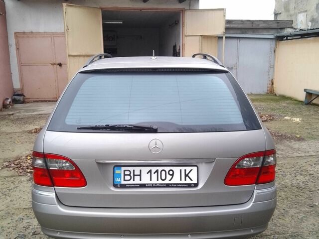 Серый Мерседес 320, объемом двигателя 3 л и пробегом 290 тыс. км за 10500 $, фото 2 на Automoto.ua