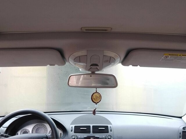 Серый Мерседес 320, объемом двигателя 3 л и пробегом 290 тыс. км за 10500 $, фото 10 на Automoto.ua