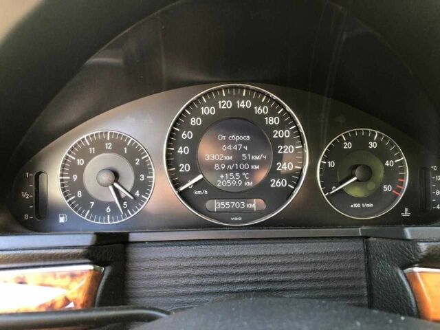 Серый Мерседес 320, объемом двигателя 3 л и пробегом 355 тыс. км за 2750 $, фото 6 на Automoto.ua