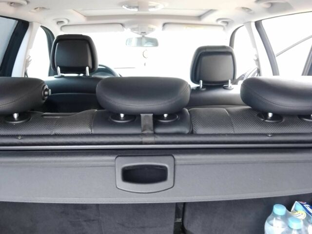 Серый Мерседес 320, объемом двигателя 3 л и пробегом 290 тыс. км за 10500 $, фото 5 на Automoto.ua