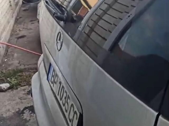 Сірий Мерседес 320, об'ємом двигуна 0 л та пробігом 365 тис. км за 3300 $, фото 5 на Automoto.ua