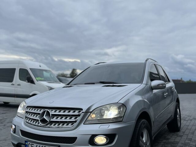 Сірий Мерседес 320, об'ємом двигуна 3 л та пробігом 300 тис. км за 10000 $, фото 1 на Automoto.ua