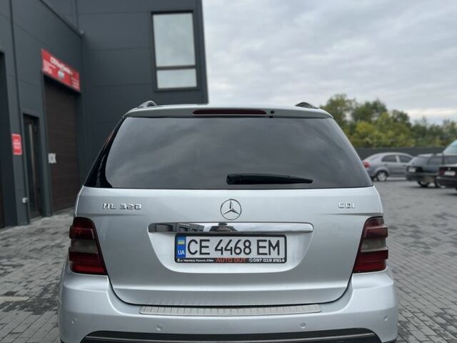 Сірий Мерседес 320, об'ємом двигуна 3 л та пробігом 300 тис. км за 10000 $, фото 7 на Automoto.ua