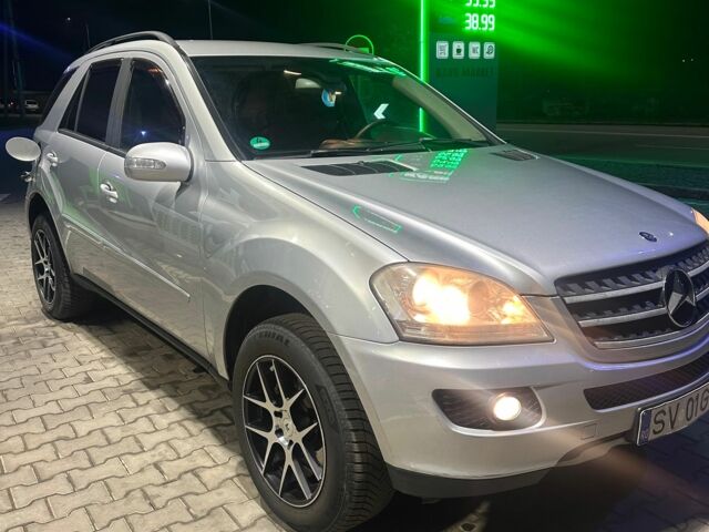 Сірий Мерседес 320, об'ємом двигуна 0 л та пробігом 300 тис. км за 6200 $, фото 4 на Automoto.ua