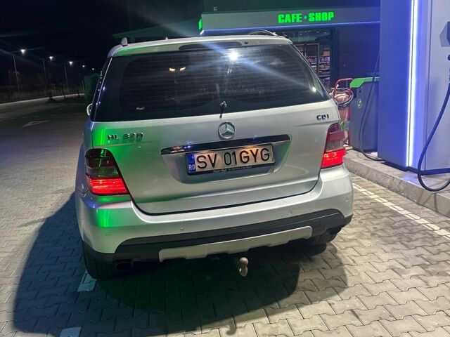 Сірий Мерседес 320, об'ємом двигуна 0 л та пробігом 300 тис. км за 6200 $, фото 3 на Automoto.ua