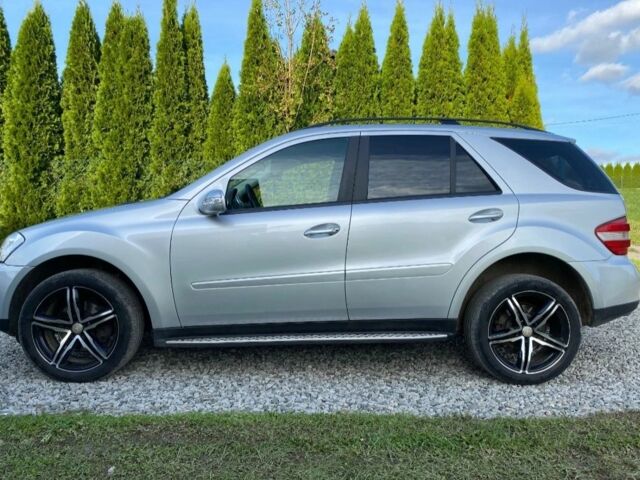 Сірий Мерседес 320, об'ємом двигуна 3 л та пробігом 180 тис. км за 3150 $, фото 5 на Automoto.ua