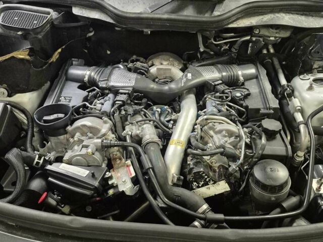 Серый Мерседес 320, объемом двигателя 0 л и пробегом 310 тыс. км за 4500 $, фото 5 на Automoto.ua