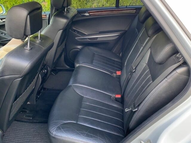 Сірий Мерседес 320, об'ємом двигуна 3 л та пробігом 180 тис. км за 3150 $, фото 7 на Automoto.ua