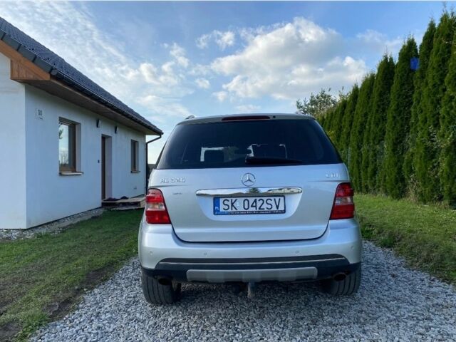 Сірий Мерседес 320, об'ємом двигуна 3 л та пробігом 180 тис. км за 3150 $, фото 4 на Automoto.ua