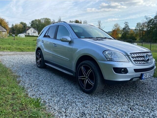 Сірий Мерседес 320, об'ємом двигуна 3 л та пробігом 180 тис. км за 3150 $, фото 10 на Automoto.ua