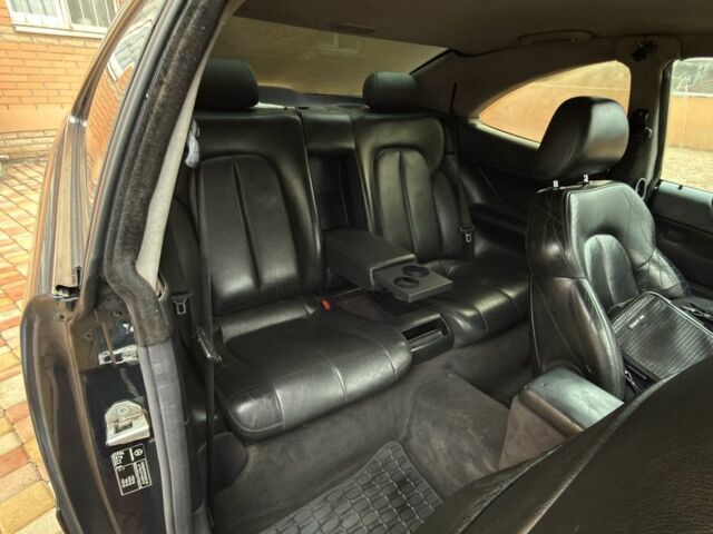 Синий Мерседес 320, объемом двигателя 3.2 л и пробегом 242 тыс. км за 3300 $, фото 15 на Automoto.ua