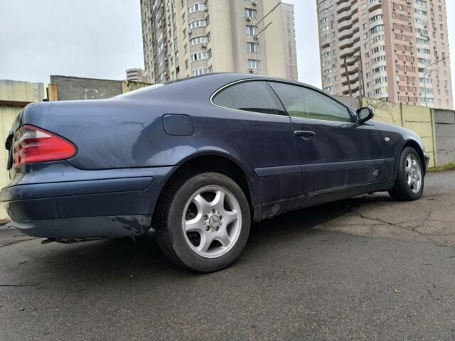 Синий Мерседес 320, объемом двигателя 3.2 л и пробегом 250 тыс. км за 4419 $, фото 7 на Automoto.ua