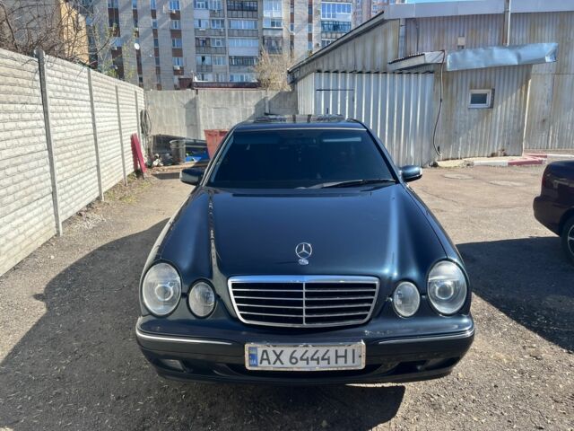 Синий Мерседес 320, объемом двигателя 3.2 л и пробегом 380 тыс. км за 5500 $, фото 2 на Automoto.ua