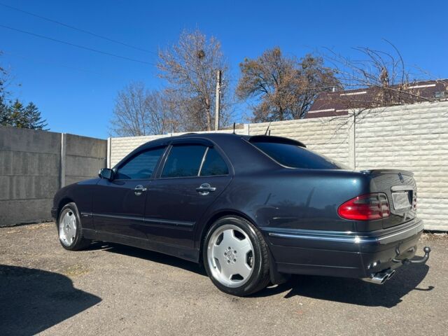 Синий Мерседес 320, объемом двигателя 3.2 л и пробегом 380 тыс. км за 6500 $, фото 10 на Automoto.ua