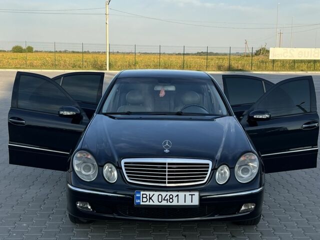 Синій Мерседес 320, об'ємом двигуна 3.2 л та пробігом 300 тис. км за 6700 $, фото 8 на Automoto.ua