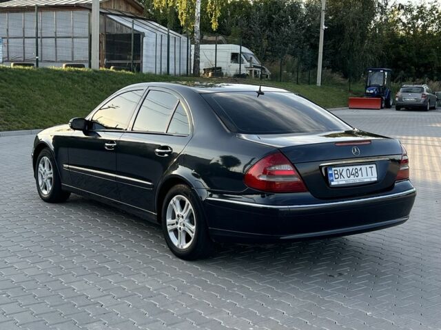 Синій Мерседес 320, об'ємом двигуна 3.2 л та пробігом 300 тис. км за 6700 $, фото 11 на Automoto.ua