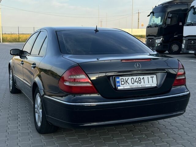 Синій Мерседес 320, об'ємом двигуна 3.2 л та пробігом 300 тис. км за 6700 $, фото 2 на Automoto.ua