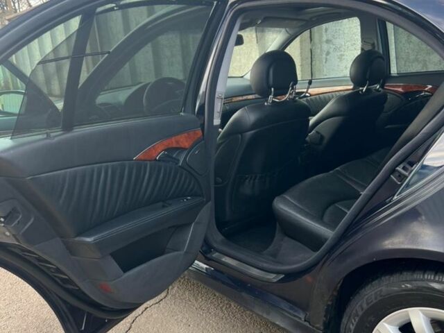 Синий Мерседес 320, объемом двигателя 3.2 л и пробегом 320 тыс. км за 3300 $, фото 5 на Automoto.ua