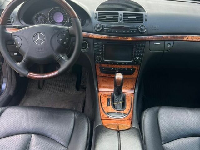 Синий Мерседес 320, объемом двигателя 3.2 л и пробегом 320 тыс. км за 3300 $, фото 8 на Automoto.ua