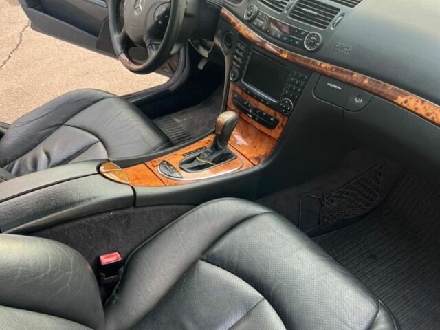 Синий Мерседес 320, объемом двигателя 3.2 л и пробегом 320 тыс. км за 3300 $, фото 3 на Automoto.ua