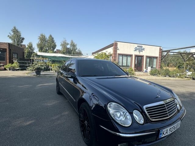 Синий Мерседес 320, объемом двигателя 3.2 л и пробегом 390 тыс. км за 6700 $, фото 3 на Automoto.ua