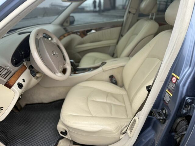 Синій Мерседес 320, об'ємом двигуна 3.2 л та пробігом 380 тис. км за 6300 $, фото 1 на Automoto.ua