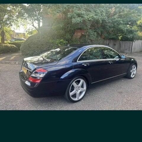 Синий Мерседес 320, объемом двигателя 3 л и пробегом 200 тыс. км за 6700 $, фото 1 на Automoto.ua