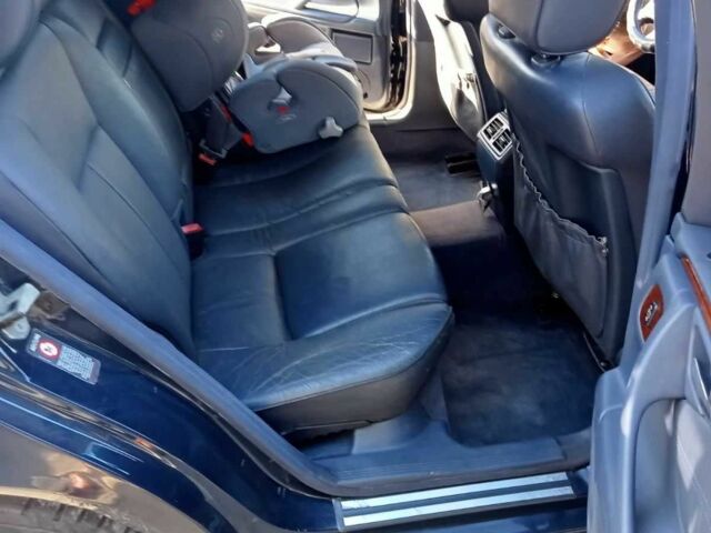 Синий Мерседес 320, объемом двигателя 3.2 л и пробегом 430 тыс. км за 2699 $, фото 6 на Automoto.ua