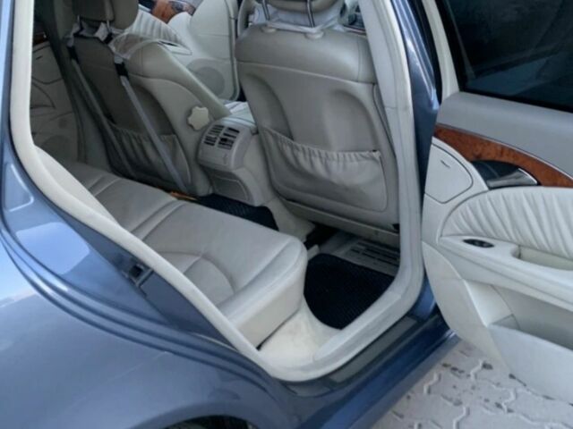 Синий Мерседес 320, объемом двигателя 0 л и пробегом 370 тыс. км за 6700 $, фото 3 на Automoto.ua