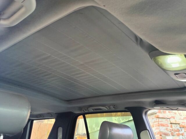 Синій Мерседес 320, об'ємом двигуна 3.2 л та пробігом 300 тис. км за 4999 $, фото 10 на Automoto.ua