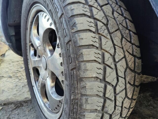 Синій Мерседес 320, об'ємом двигуна 3.2 л та пробігом 300 тис. км за 4999 $, фото 7 на Automoto.ua