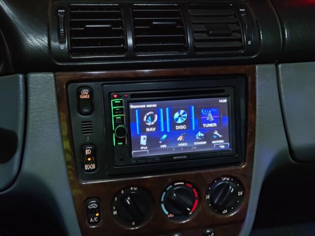 Синій Мерседес 320, об'ємом двигуна 3.2 л та пробігом 300 тис. км за 4999 $, фото 13 на Automoto.ua