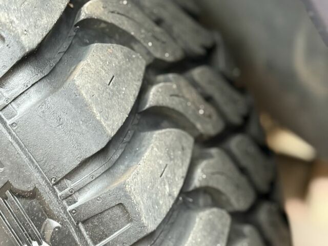 Синий Мерседес 320, объемом двигателя 3.2 л и пробегом 149 тыс. км за 3800 $, фото 6 на Automoto.ua