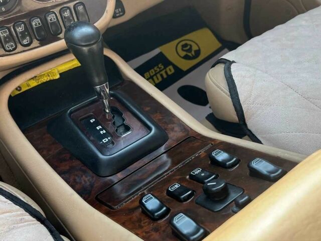 Синій Мерседес 320, об'ємом двигуна 3.2 л та пробігом 302 тис. км за 7600 $, фото 11 на Automoto.ua