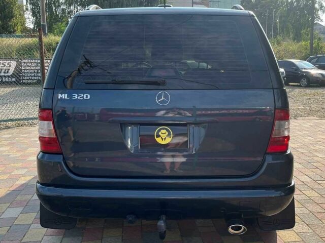 Синій Мерседес 320, об'ємом двигуна 3.2 л та пробігом 302 тис. км за 7600 $, фото 5 на Automoto.ua